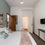 59 Riverside Roma