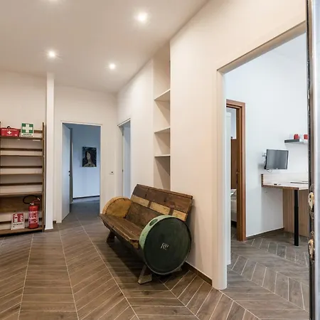 59 Riverside * ローマ