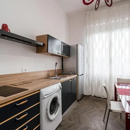 Apartment 59 Riverside Rome