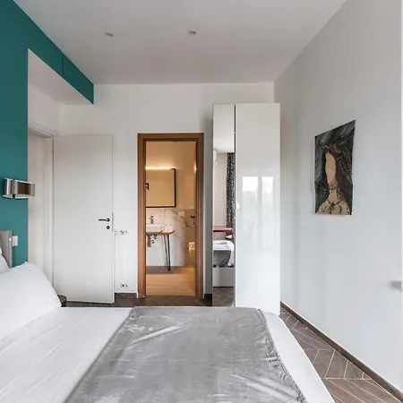 Apartment 59 Riverside *