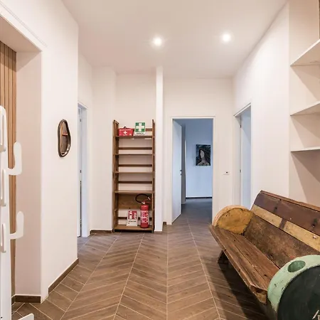 59 Riverside Apartment